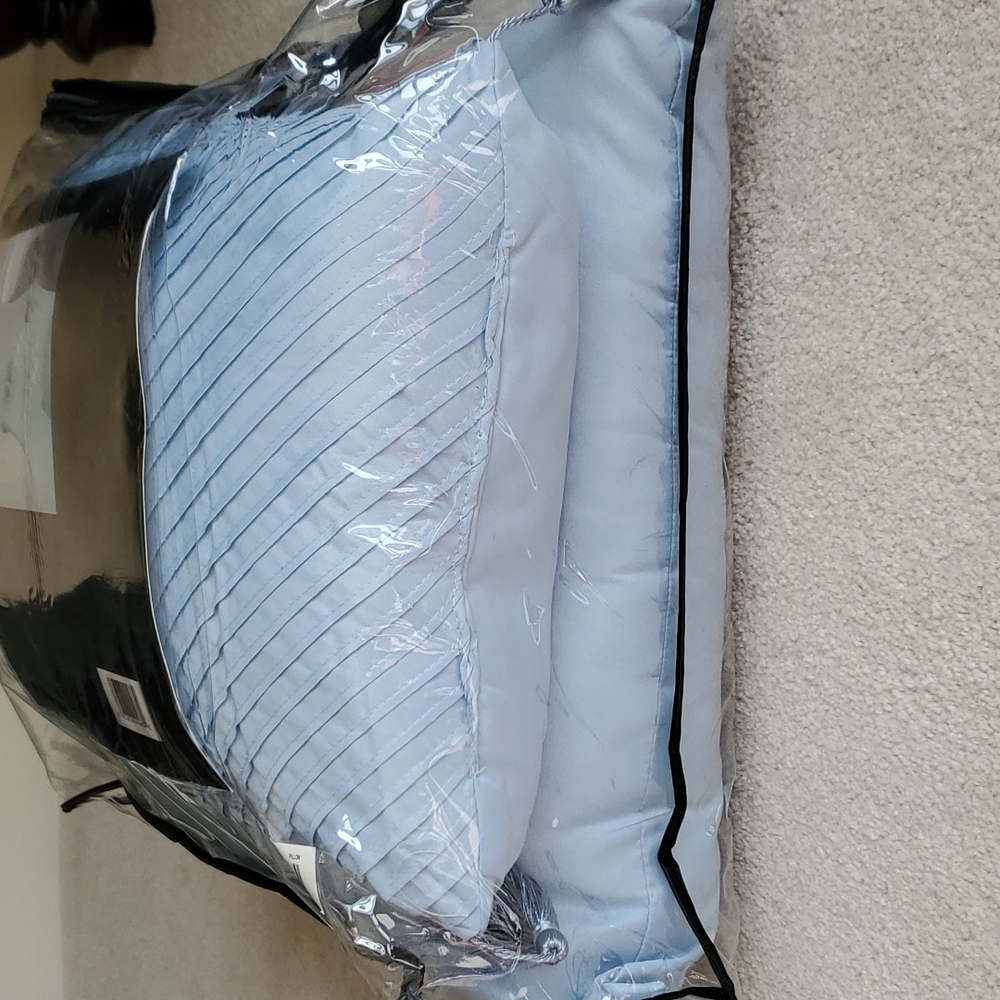 Lionel Richie Home Decorative Throw Pillows Light Blue 2 Pack Sofa/Bed Accent